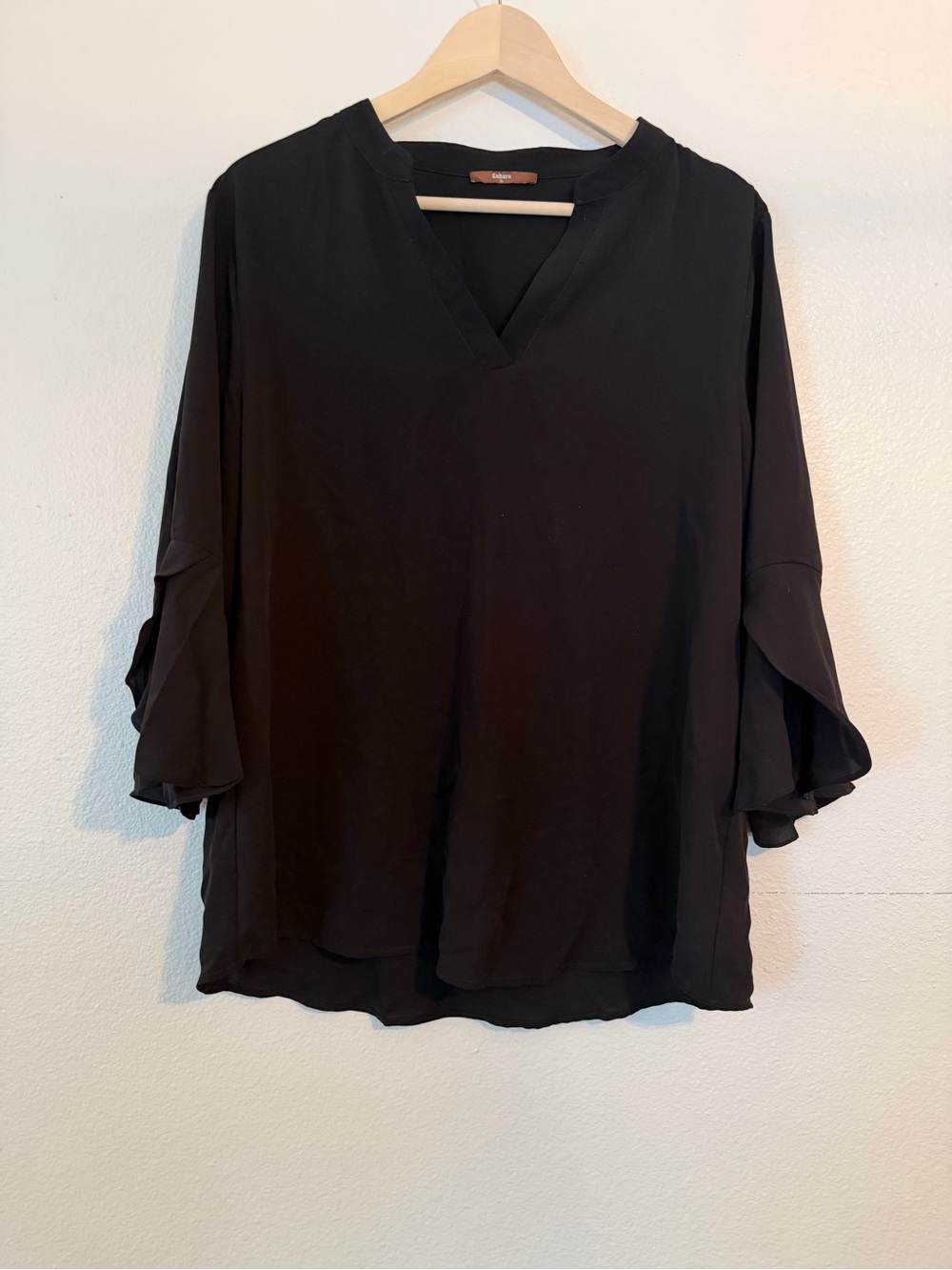 Relaxed V-Neck Black Blouse with Ruffle Sleeves
